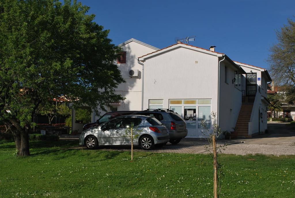 Apartment Rama Poreč Exterior foto